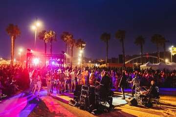 Arranca `Summerland, vive el veranoÂ´ con desfiles, expositores, gastronomía y mucha esencia playera/TA.